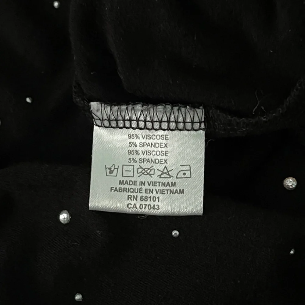 Belldini Cold Shoulder Top Large - Picture 12 of 14